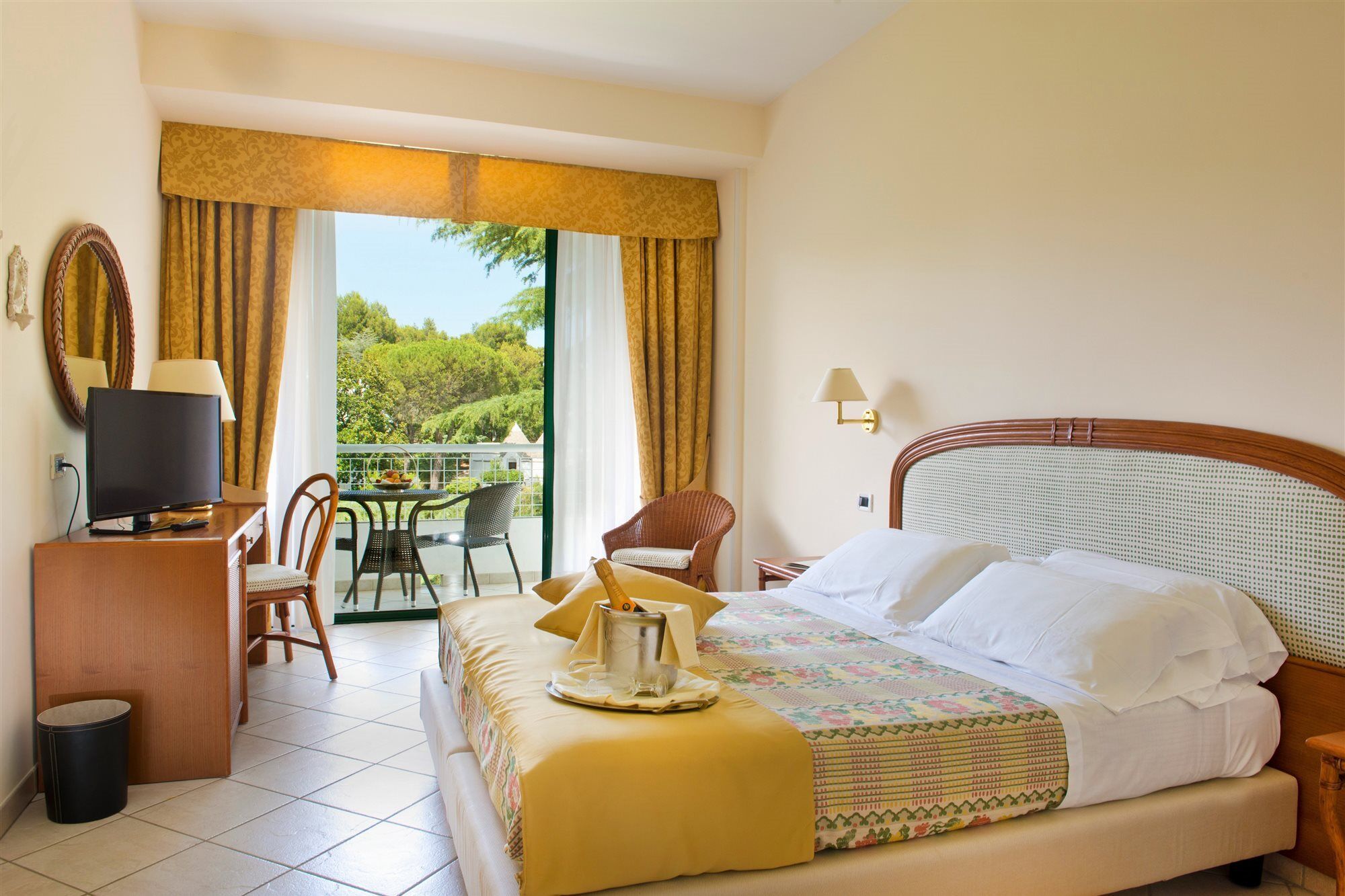 Hotel Sierra Silvana Selva Di Fasano Exteriér fotografie